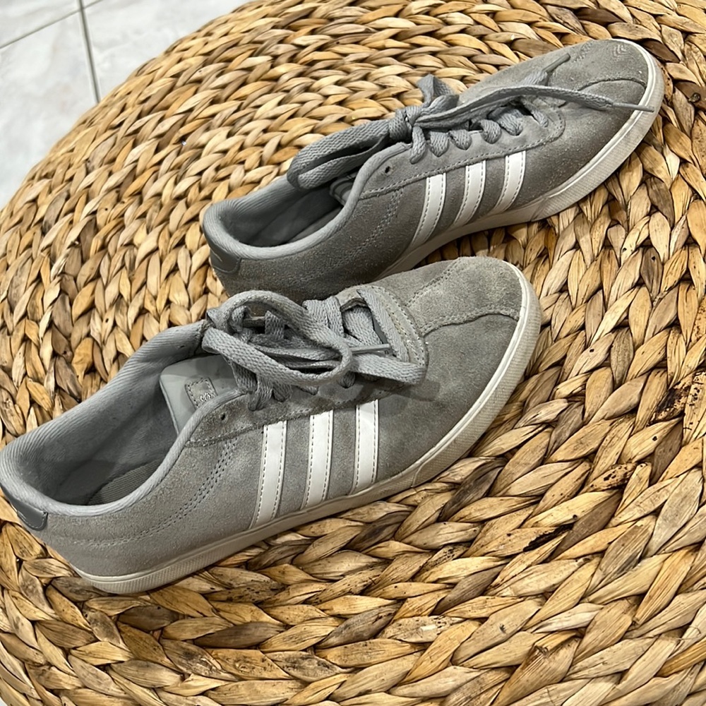 Adidas Suede